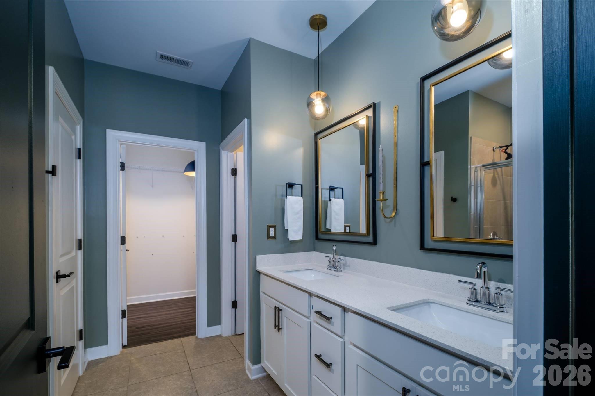5609 Lavaux Court Property Photo 15