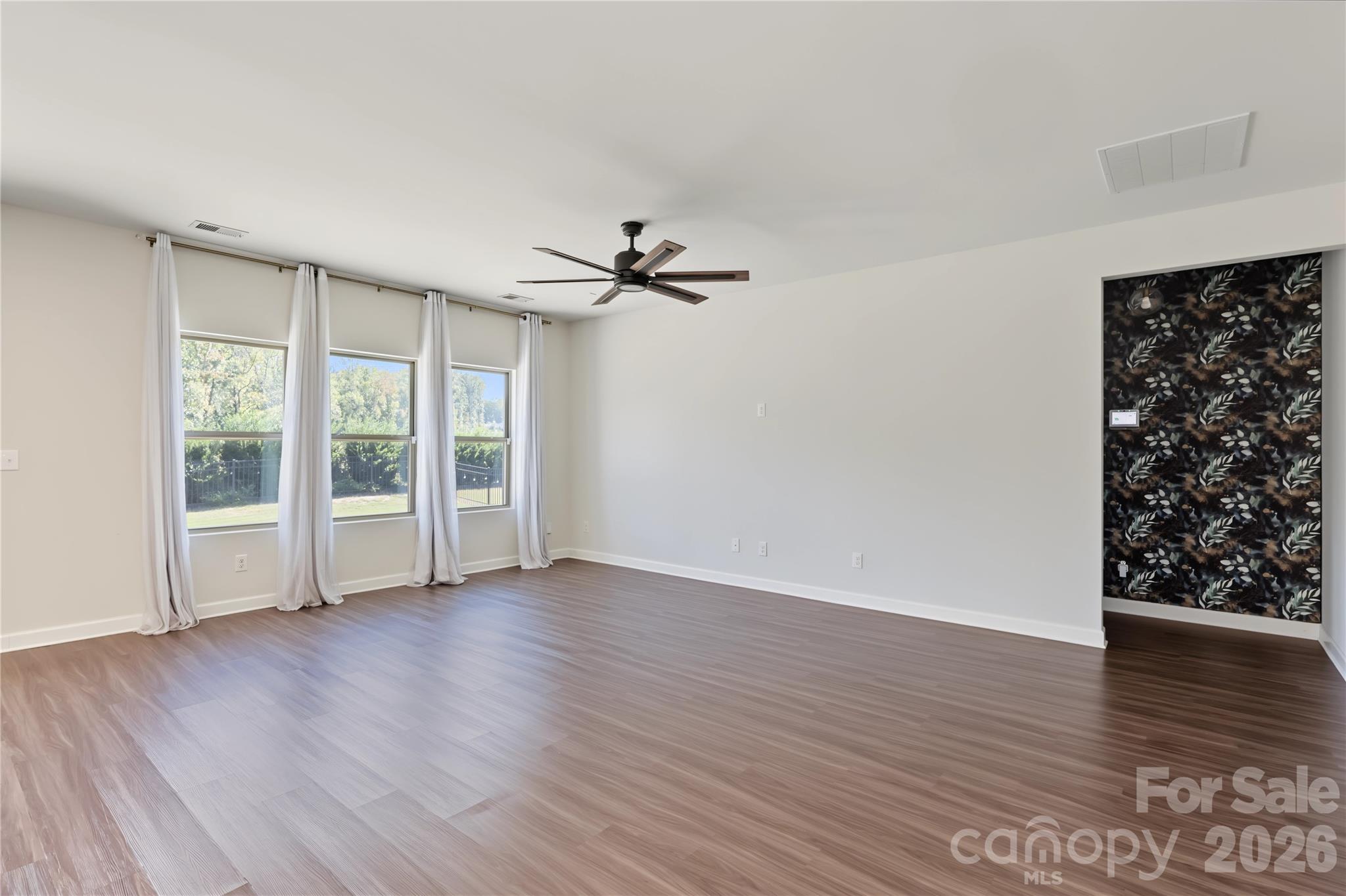 5609 Lavaux Court Property Photo 16