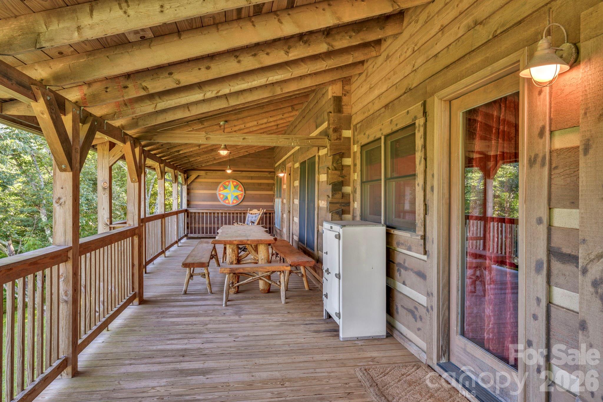 525 Schoolhouse Ridge Property Photo 20