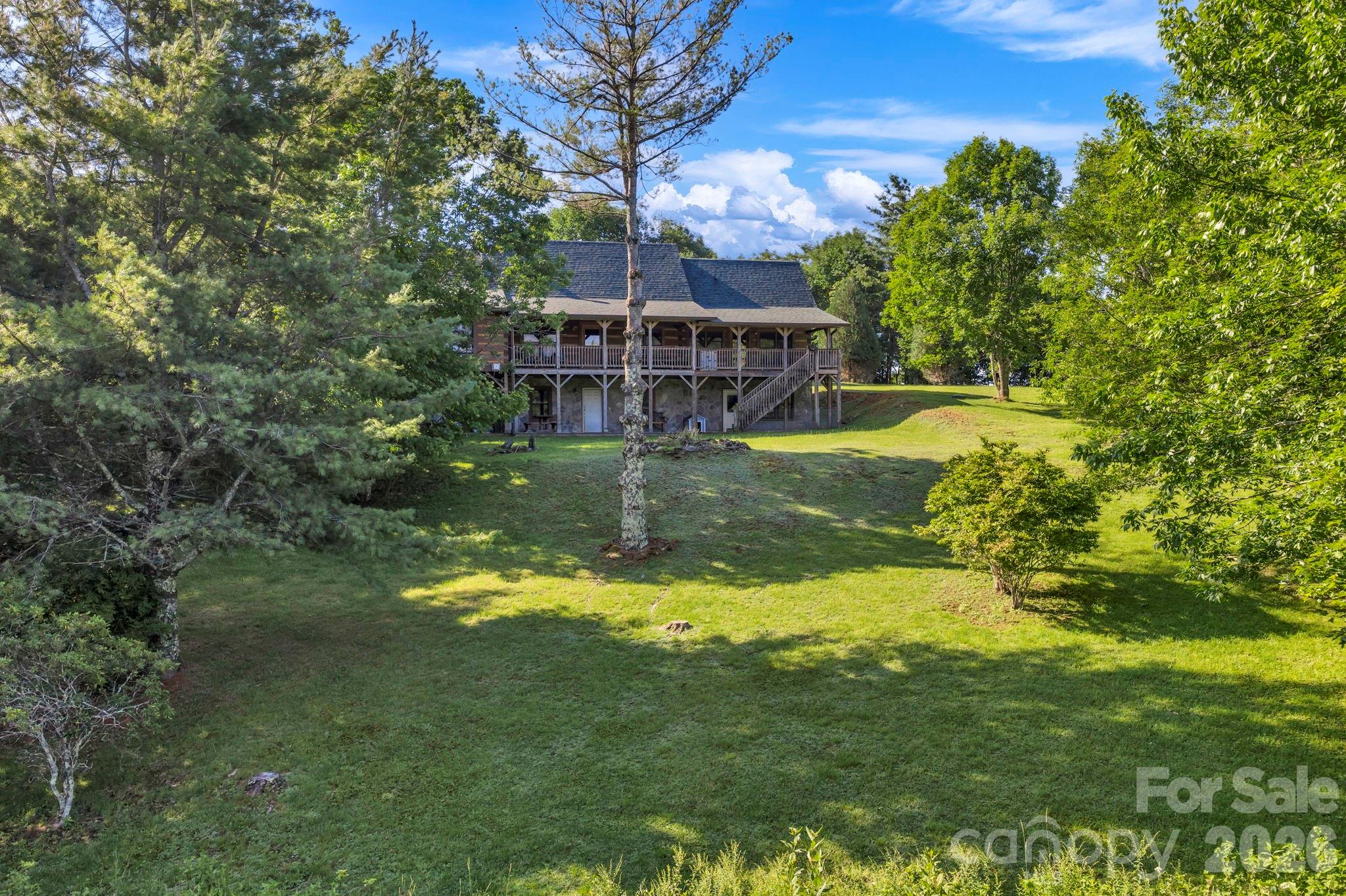 525 Schoolhouse Ridge Property Photo 23
