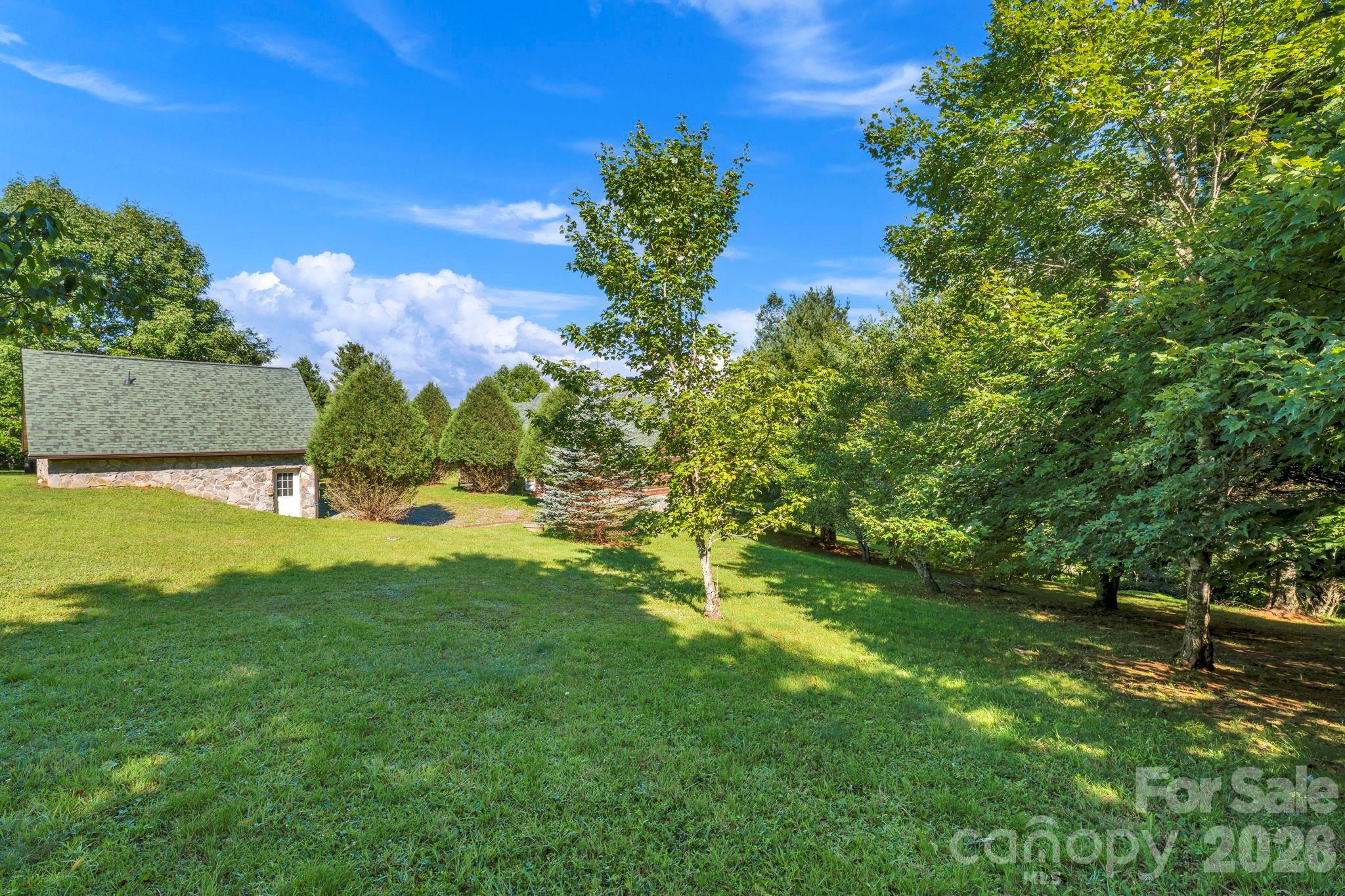 525 Schoolhouse Ridge Property Photo 25