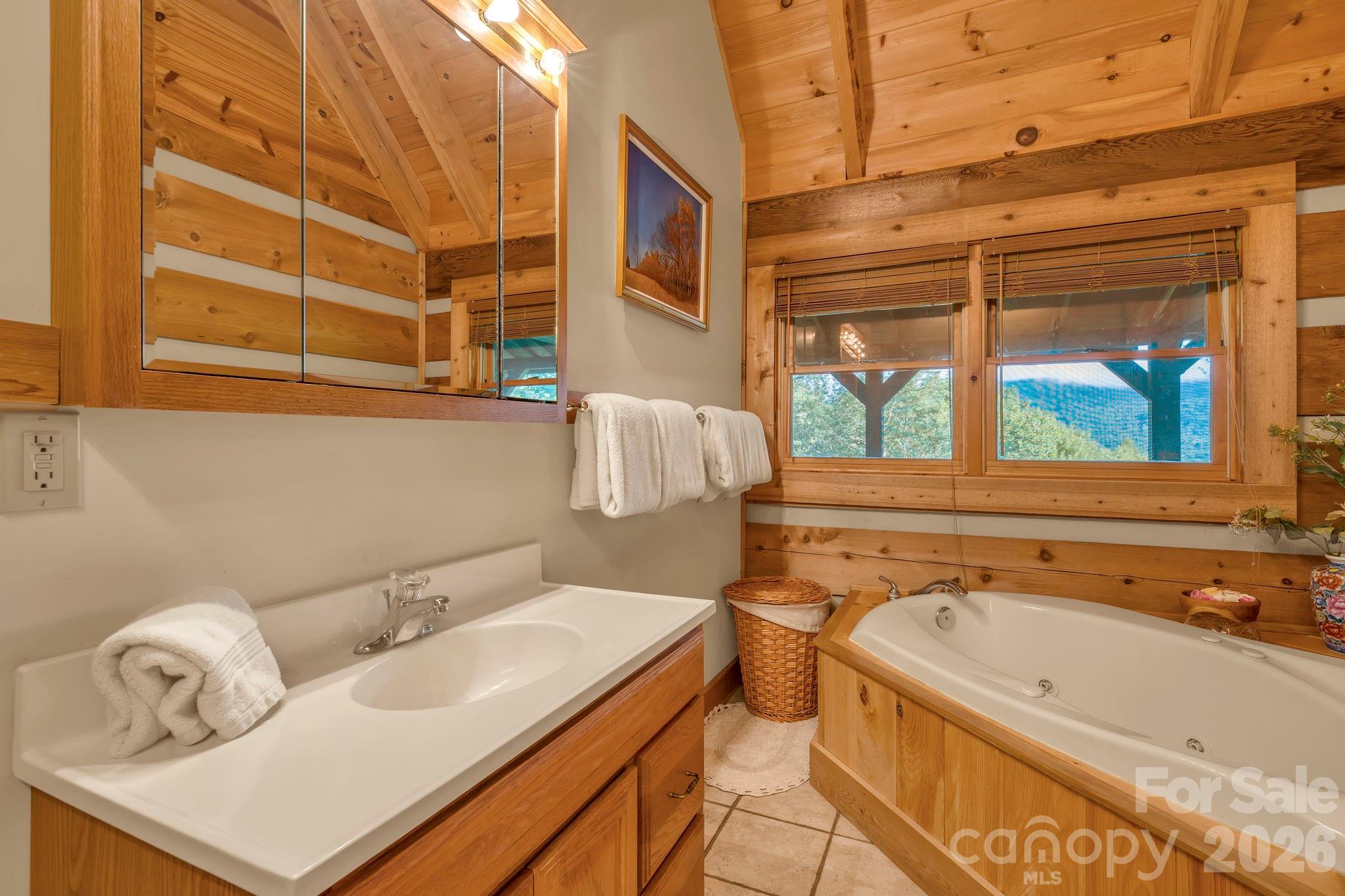 525 Schoolhouse Ridge Property Photo 31