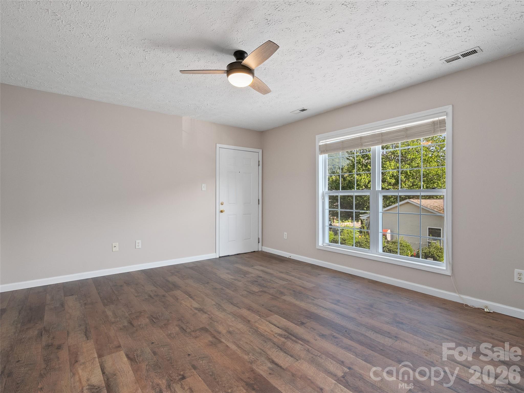 237 Camelot Drive B Property Photo 4