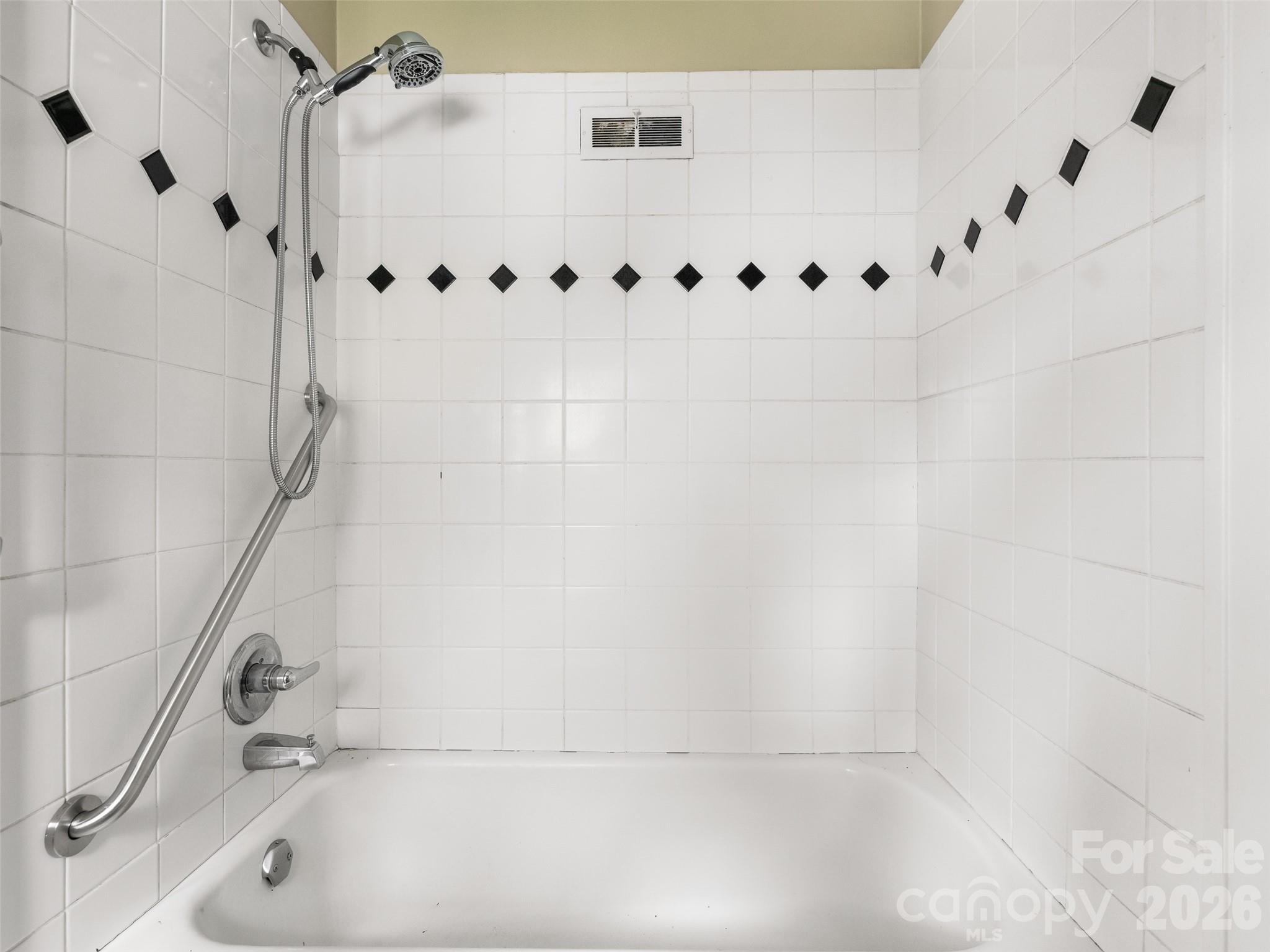 646 Marsh Road Property Photo 19