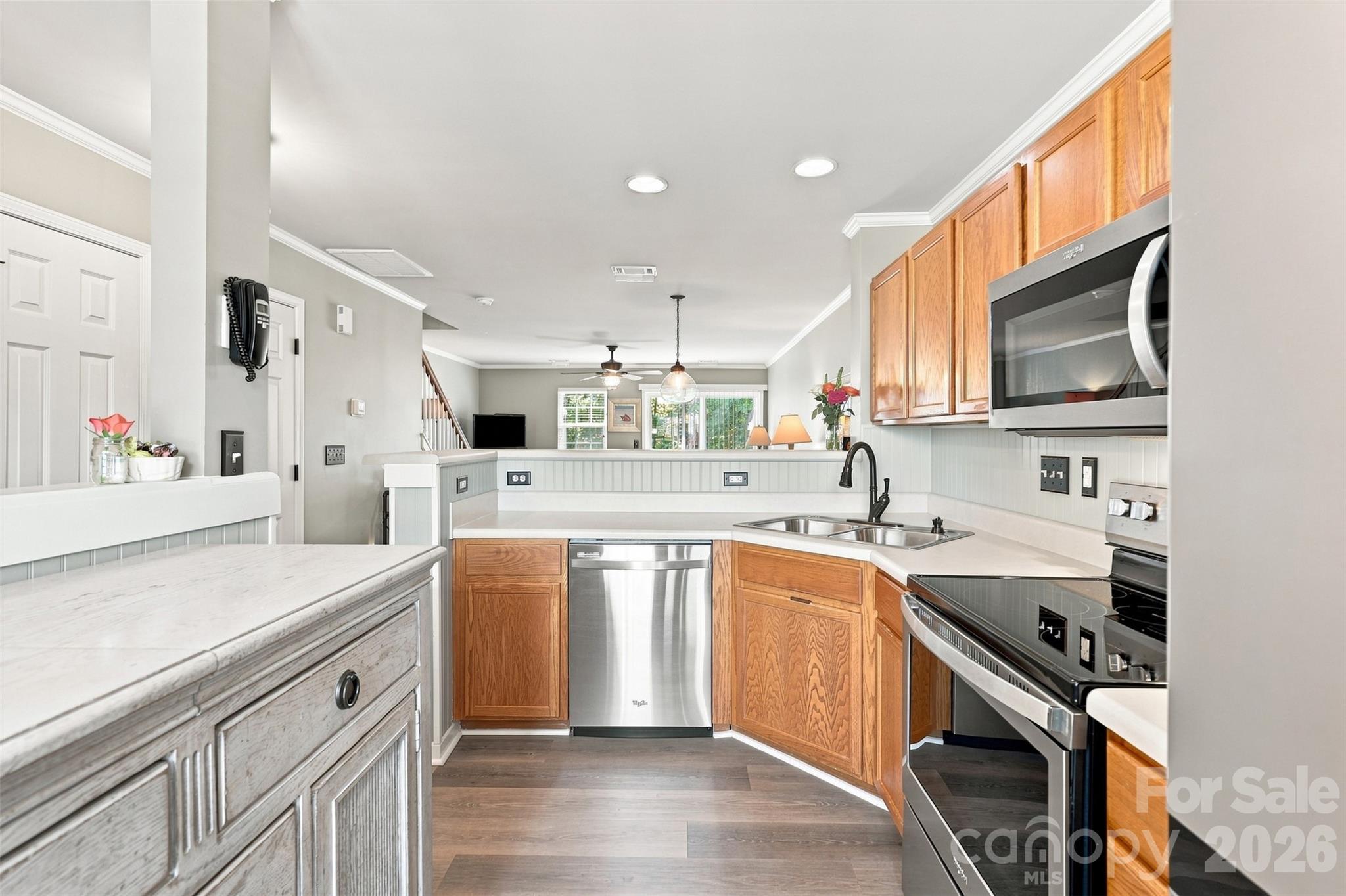 7345 Sun Dance Drive Property Photo 14