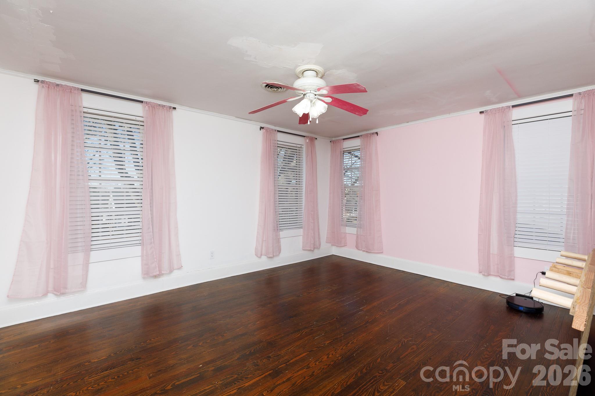 718 Milton Avenue Property Photo 19