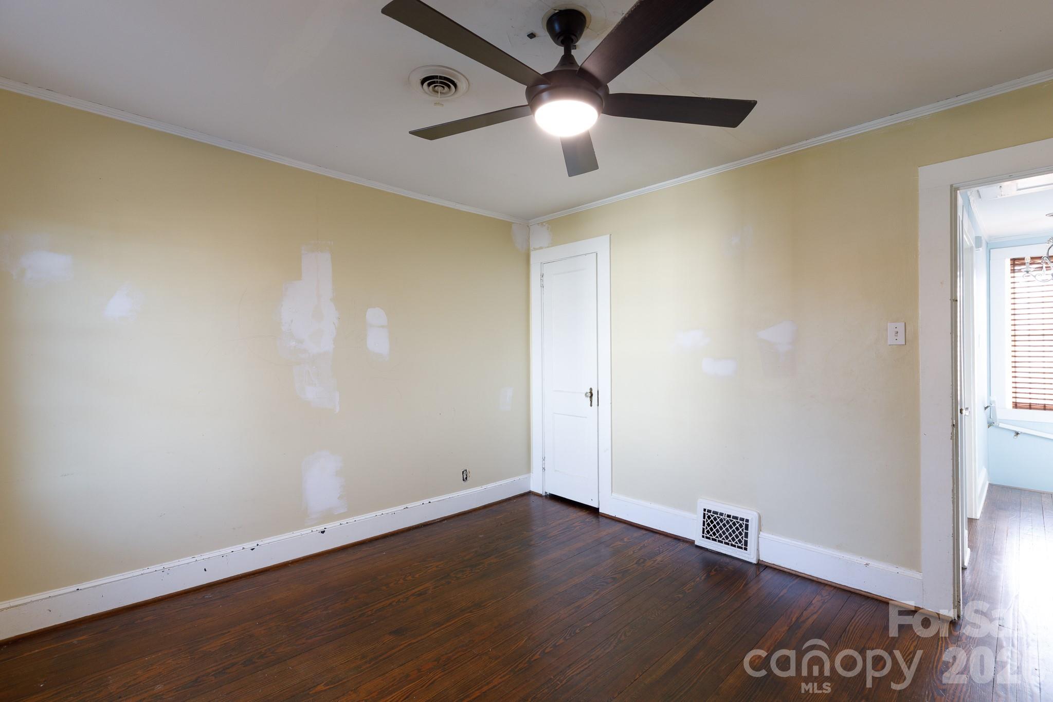 718 Milton Avenue Property Photo 22