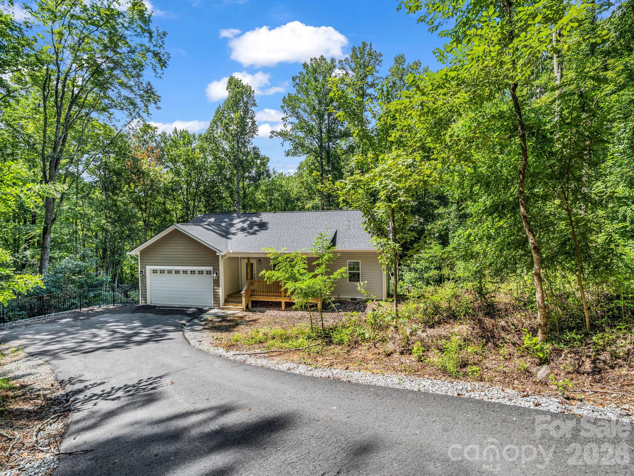 180 Ridgeview Drive Property Photo 1