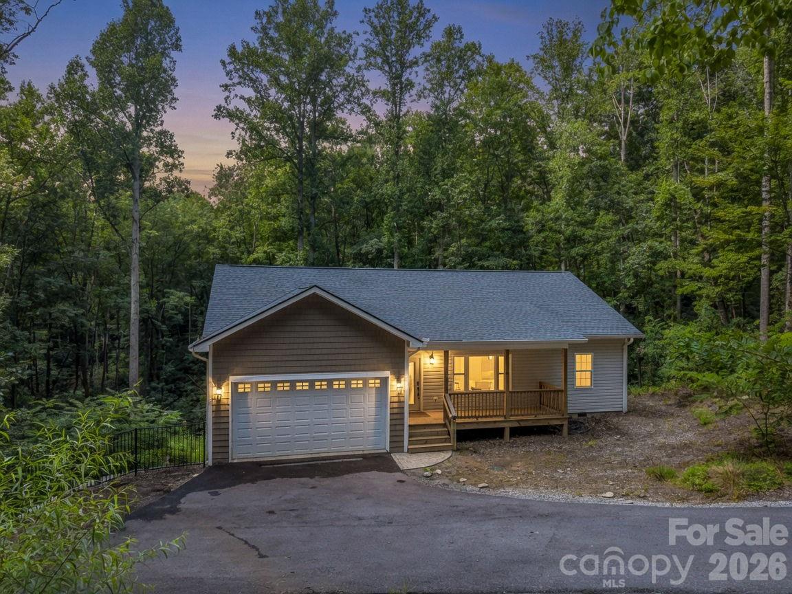 180 Ridgeview Drive Property Photo 3