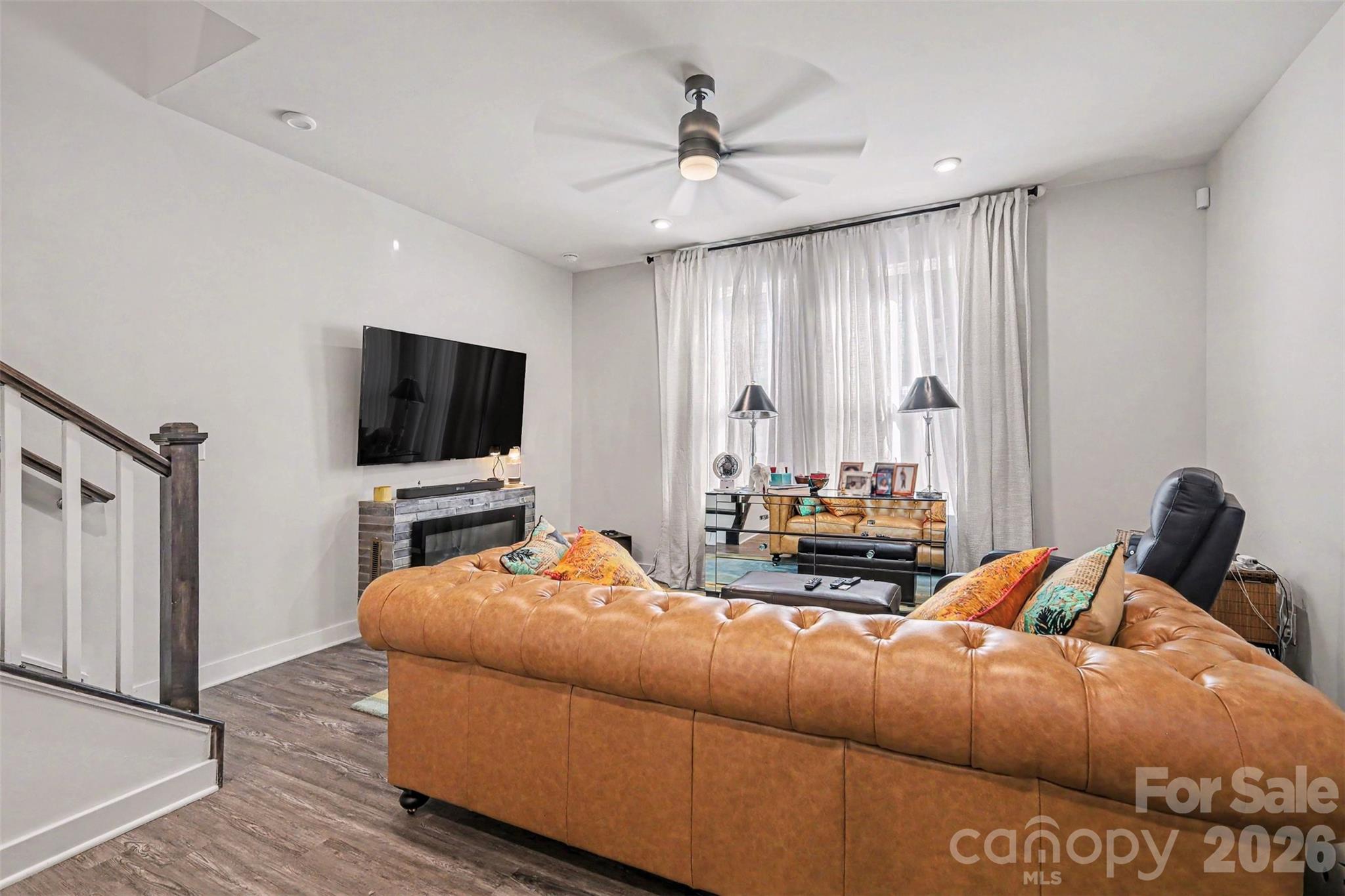 1206 Gleason Way Property Photo 11