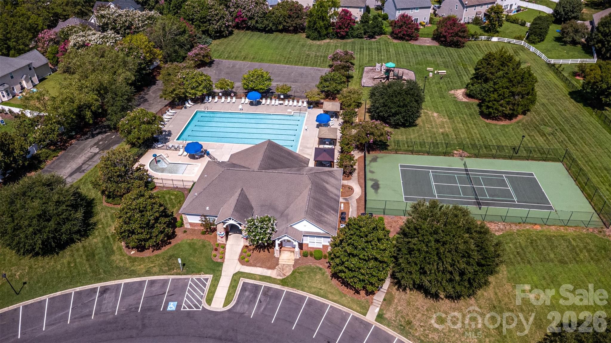 1011 Laparc Lane Property Photo 32