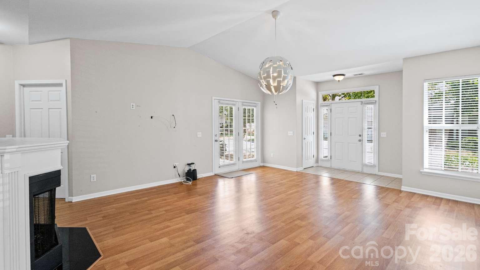10305 Flat Stone Road Property Photo 2