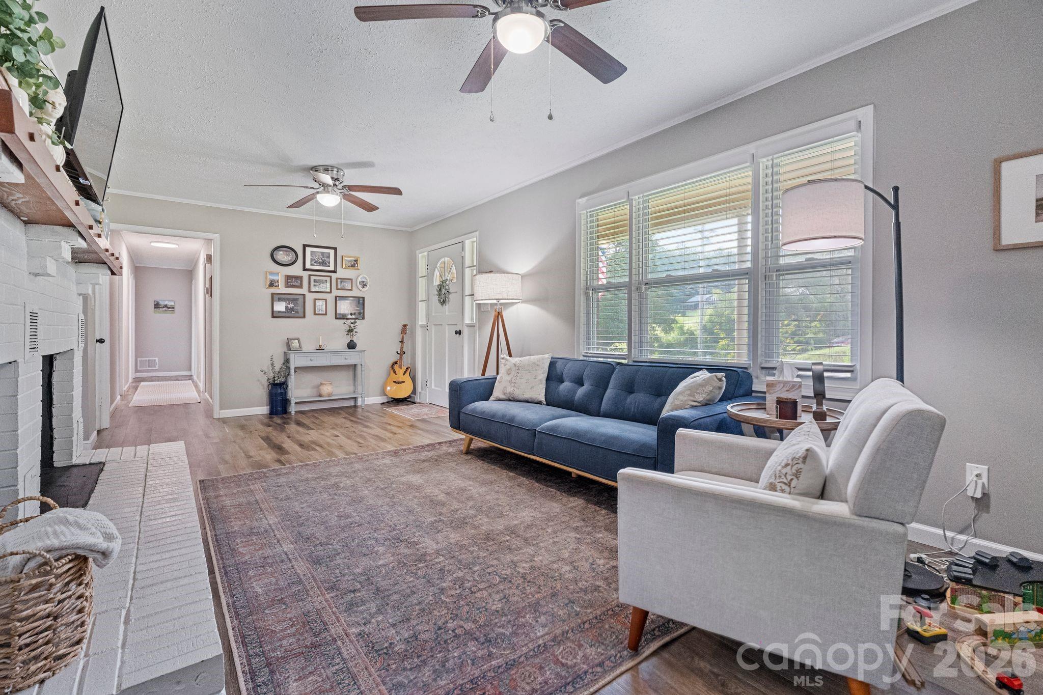 3968 Hollywood Ridge Road Property Photo 10