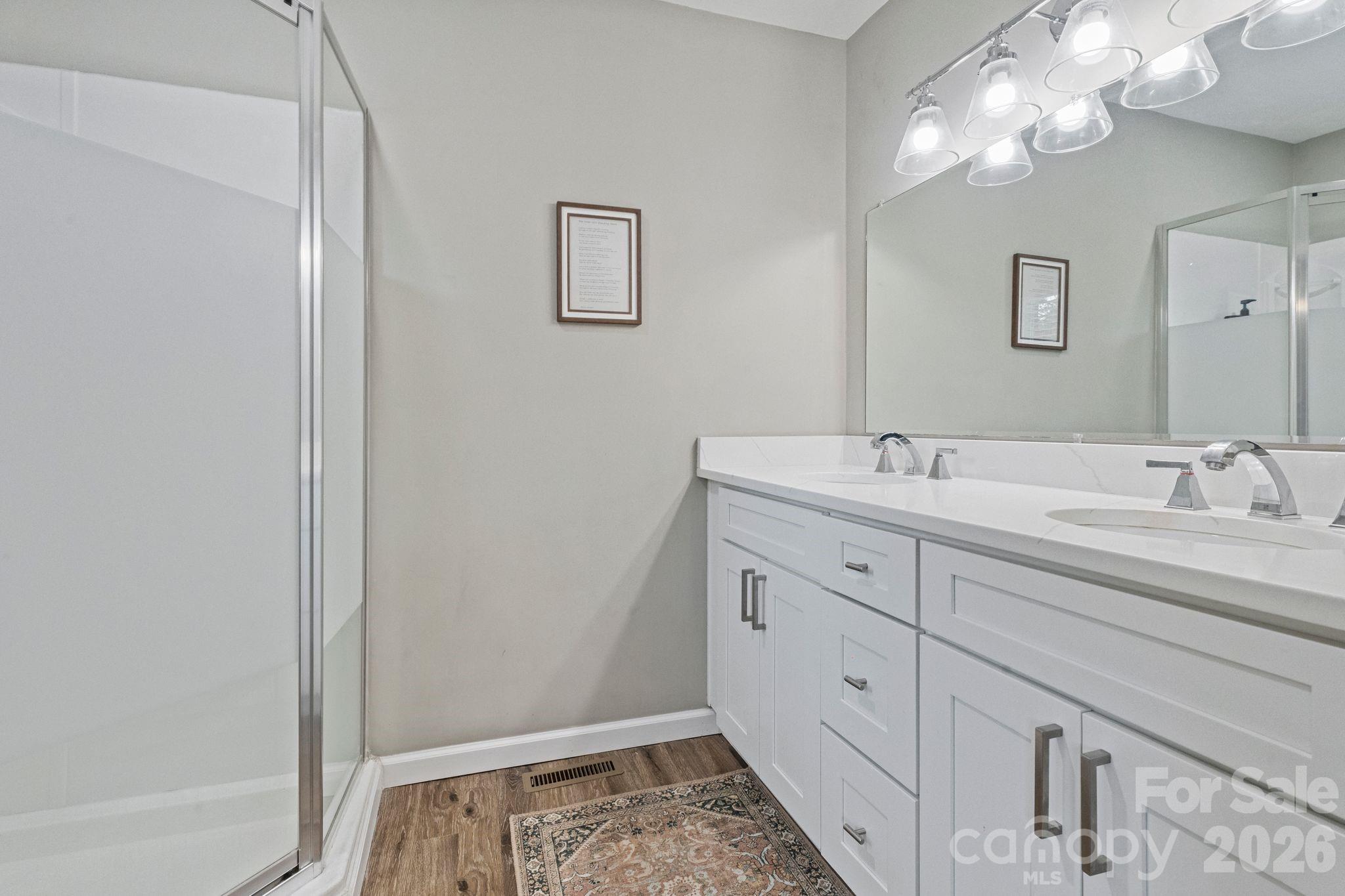 3968 Hollywood Ridge Road Property Photo 18