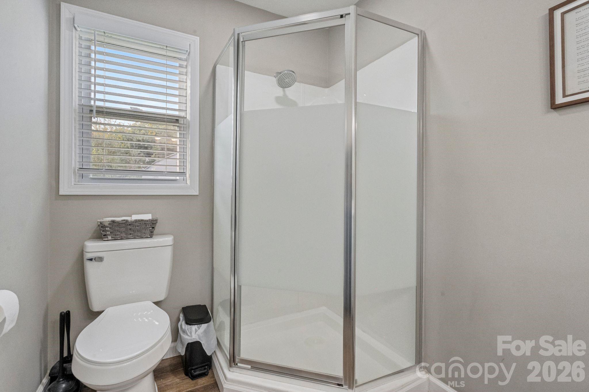 3968 Hollywood Ridge Road Property Photo 20