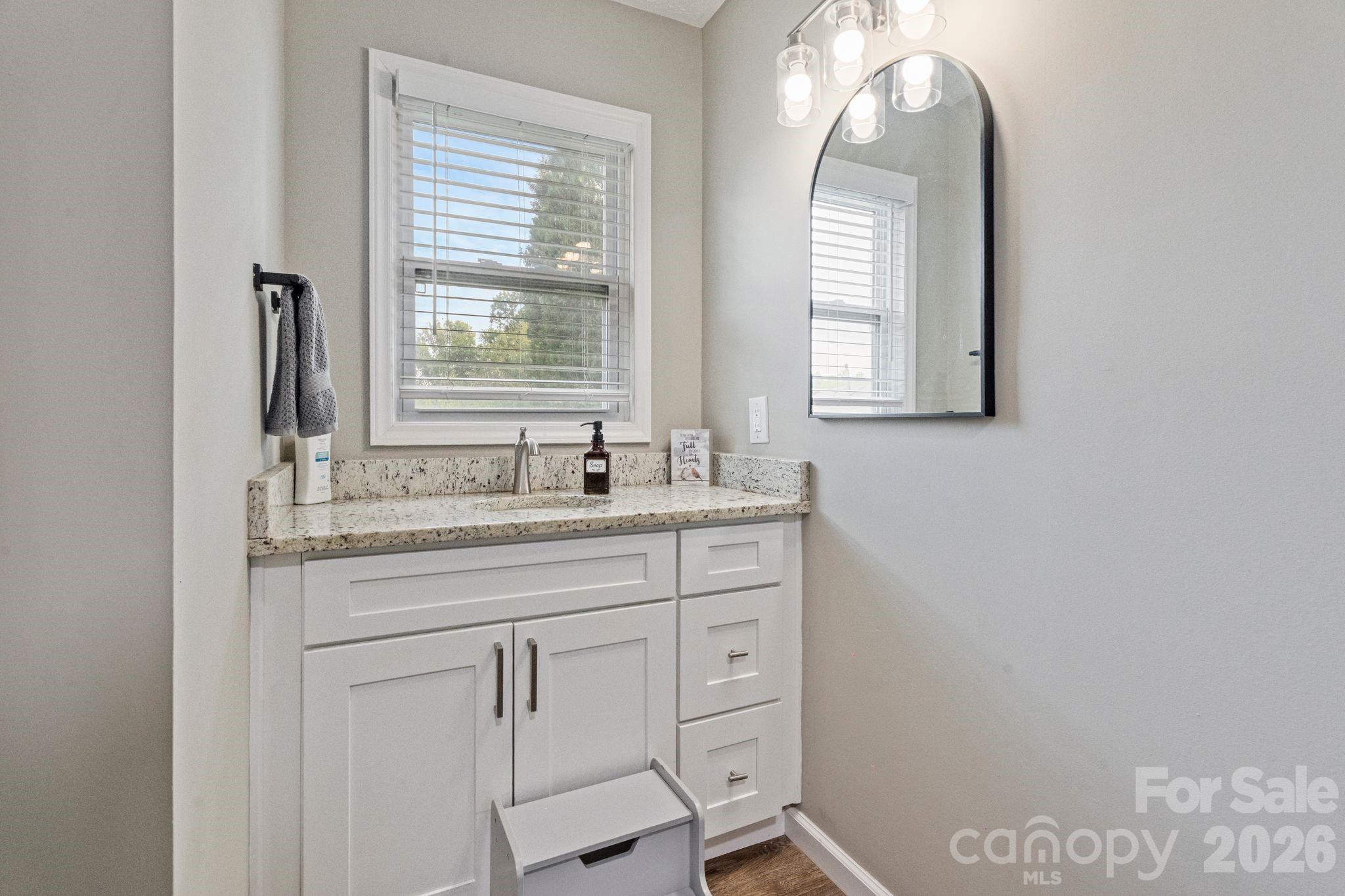 3968 Hollywood Ridge Road Property Photo 27