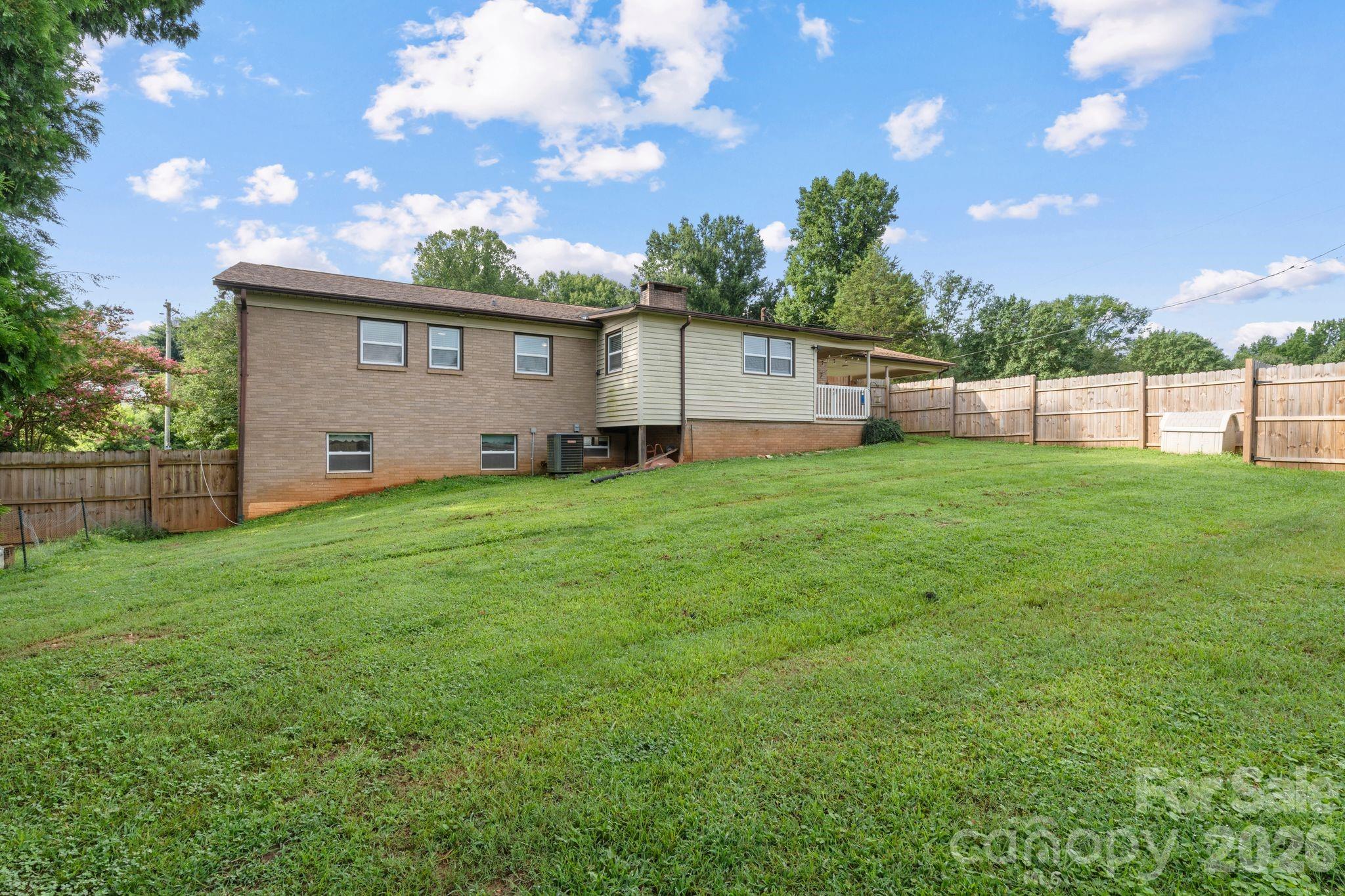 3968 Hollywood Ridge Road Property Photo 33