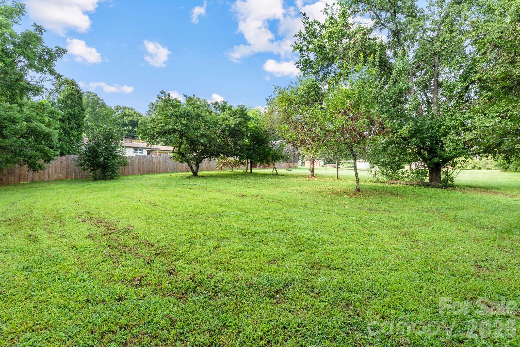 3968 Hollywood Ridge Road Property Photo 45