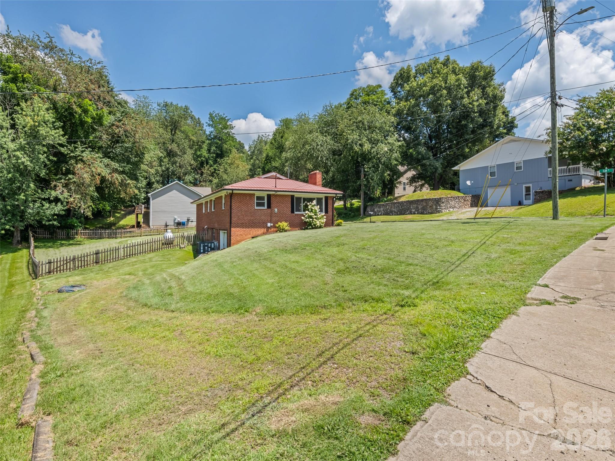 23 Elm Street Property Photo 5