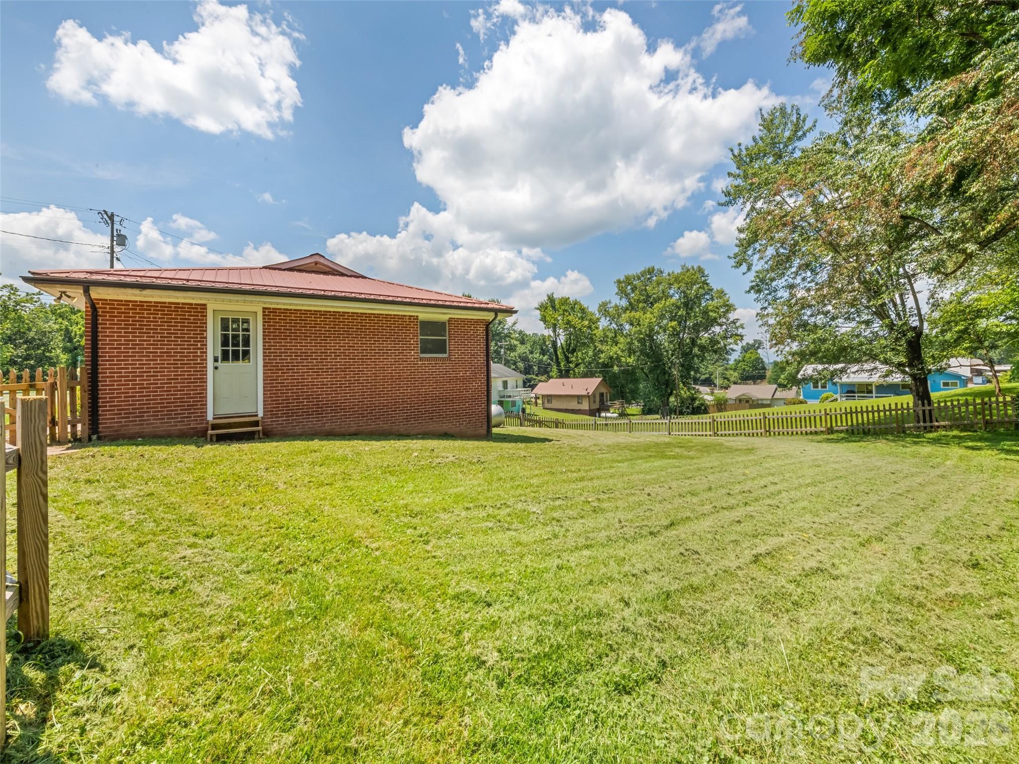 23 Elm Street Property Photo 7