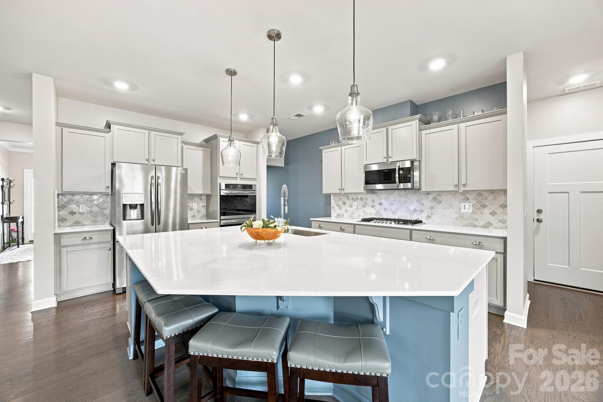 1020 Claires Creek Lane Property Photo 3