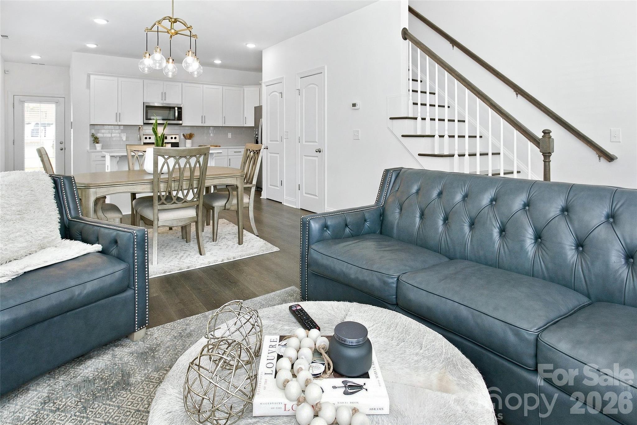 26 Walnut Springs Drive Property Photo 3