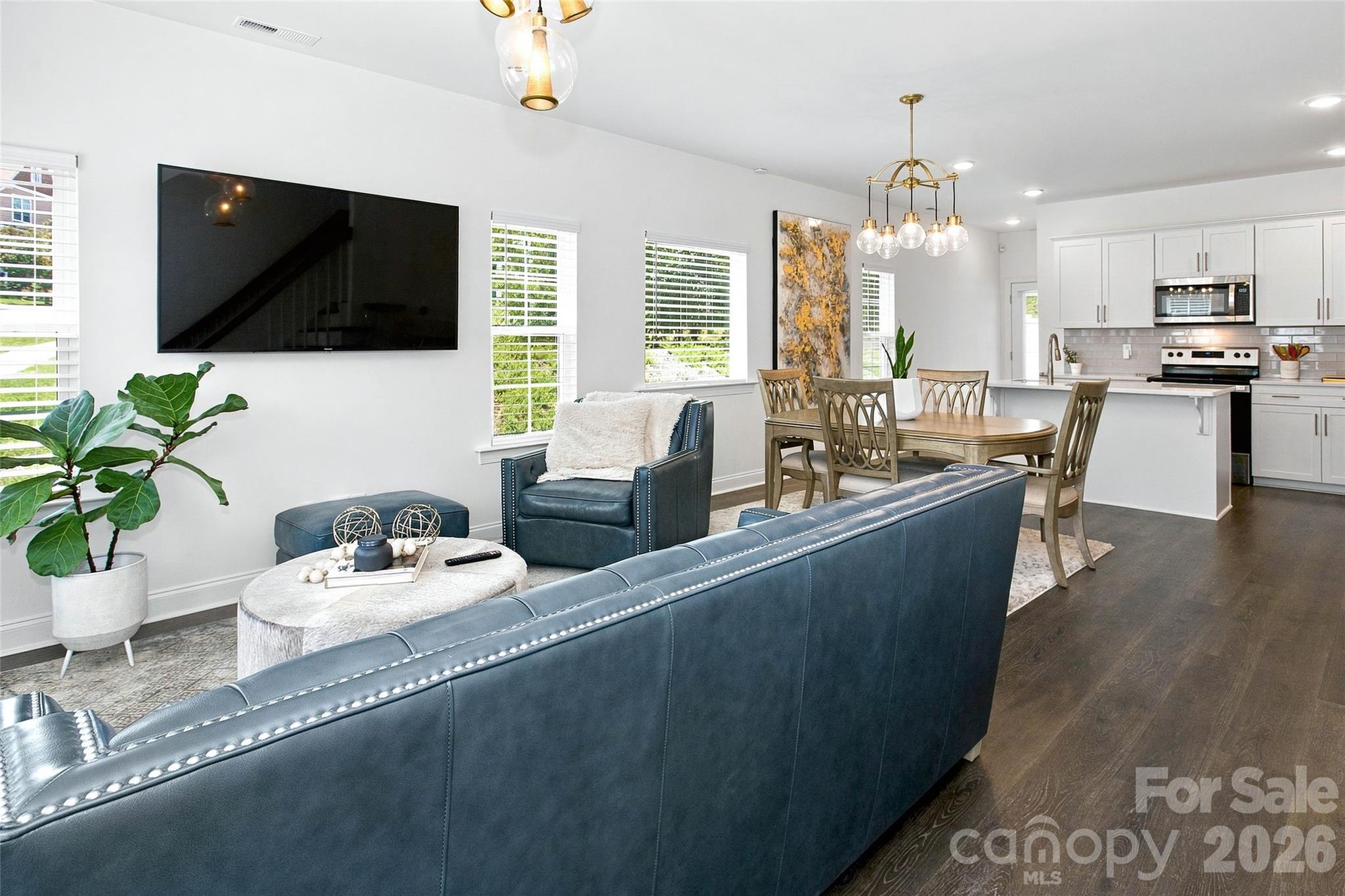 26 Walnut Springs Drive Property Photo 4