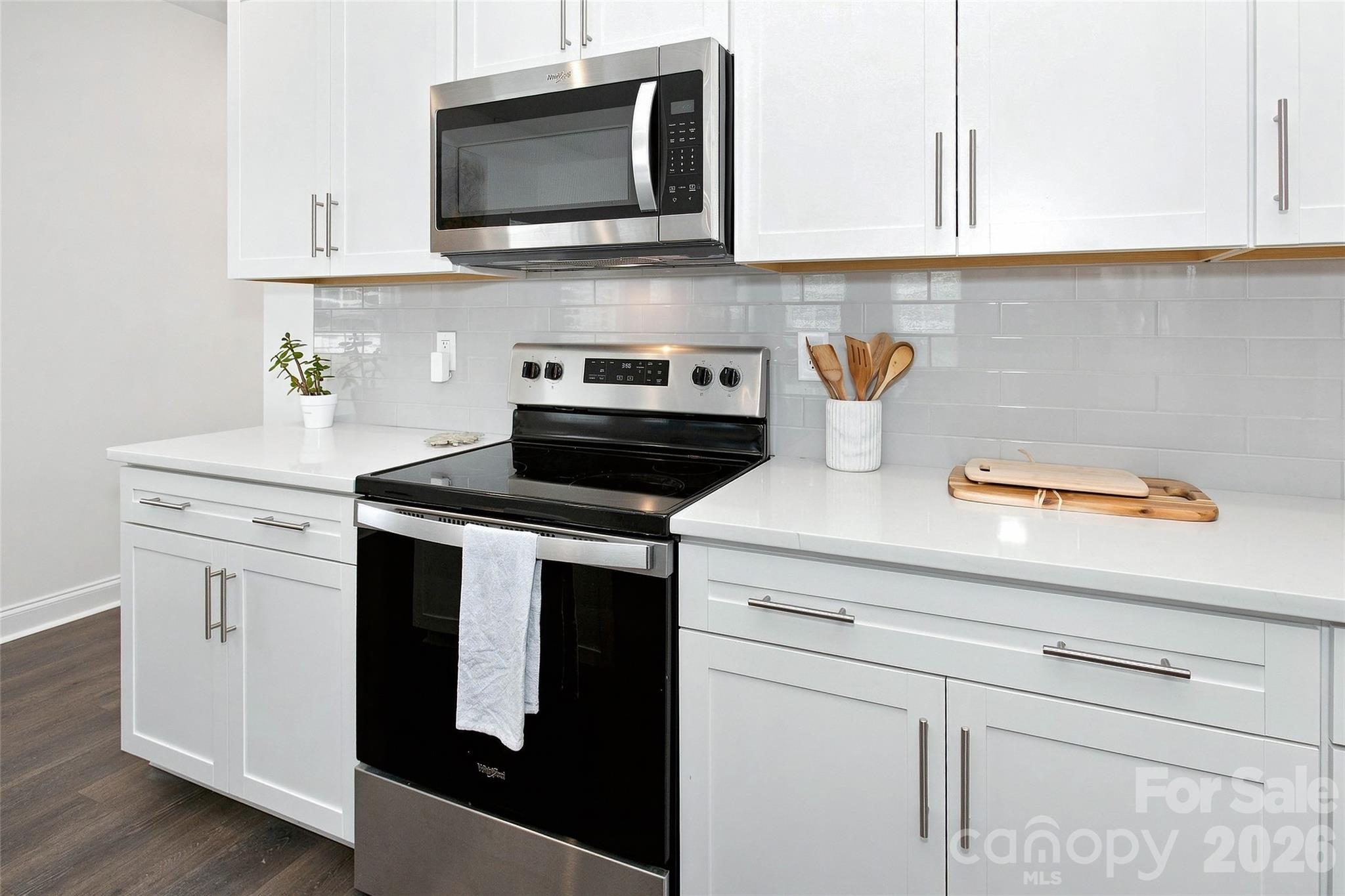 26 Walnut Springs Drive Property Photo 10