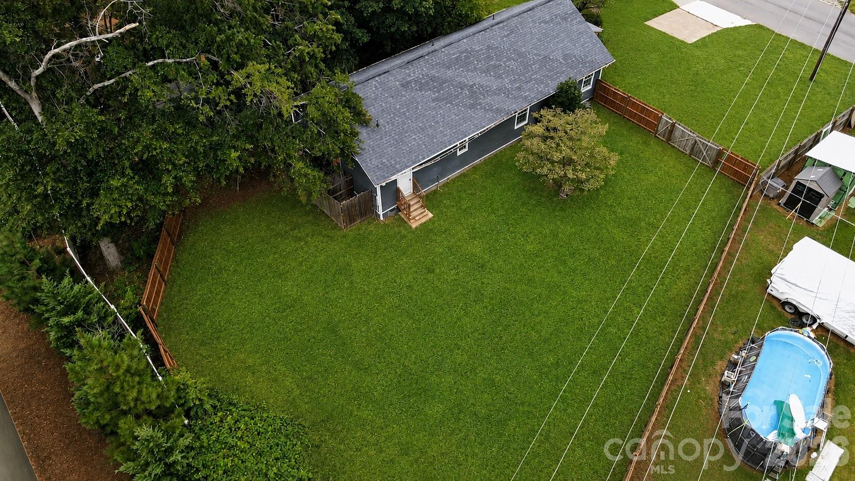 1104 Poston Circle Property Photo 5