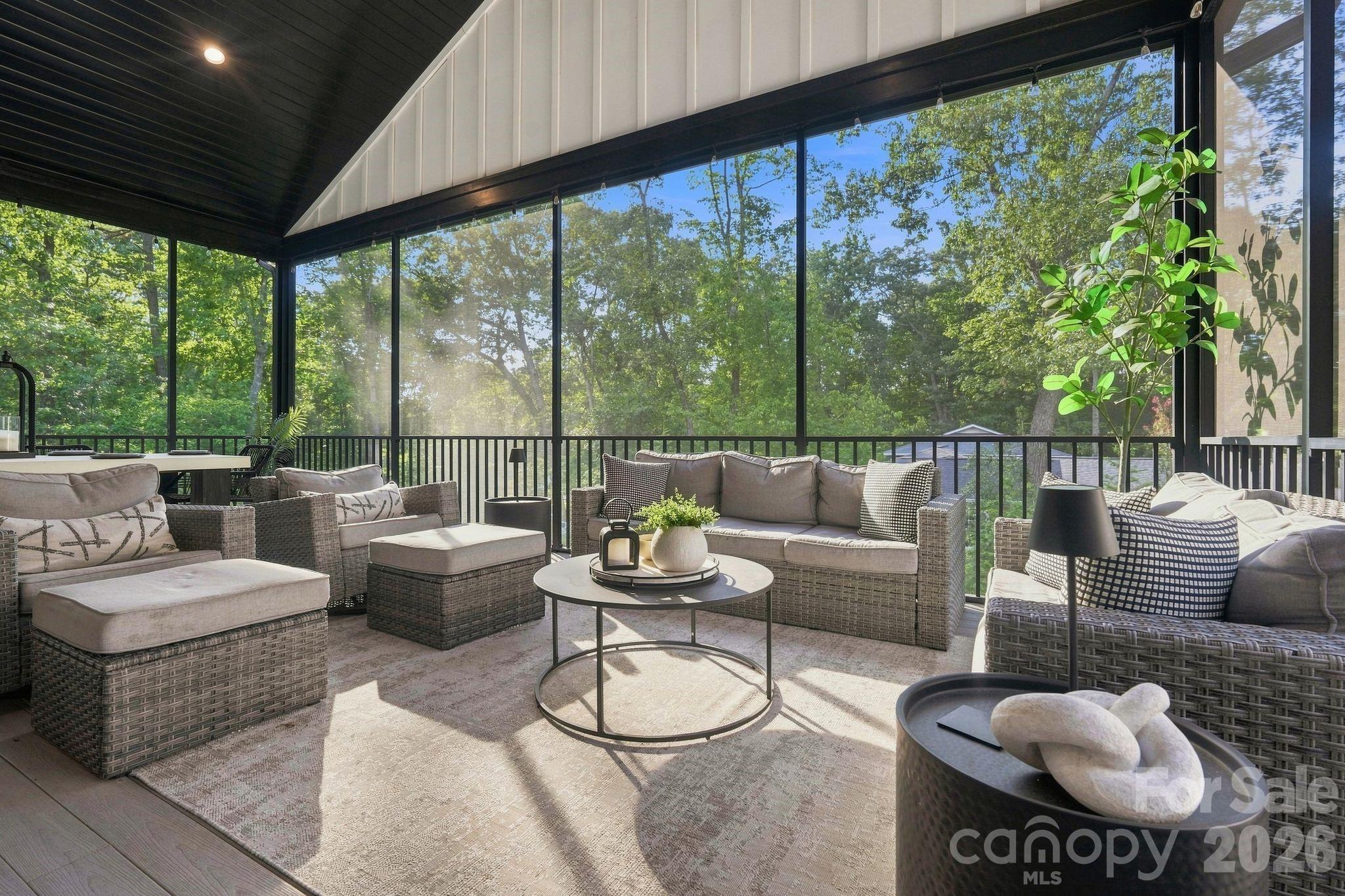 4761 Glen Hollow Lane Property Photo 34