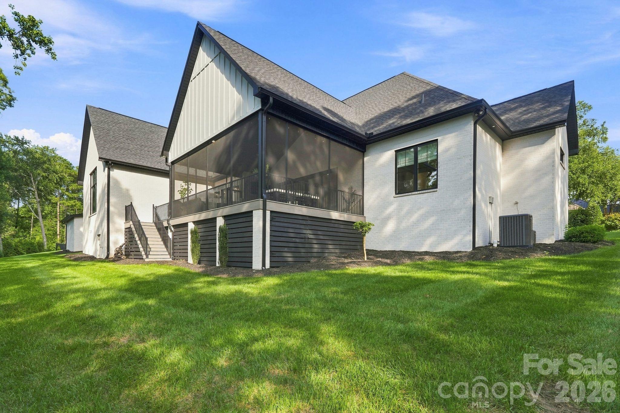 4761 Glen Hollow Lane Property Photo 37
