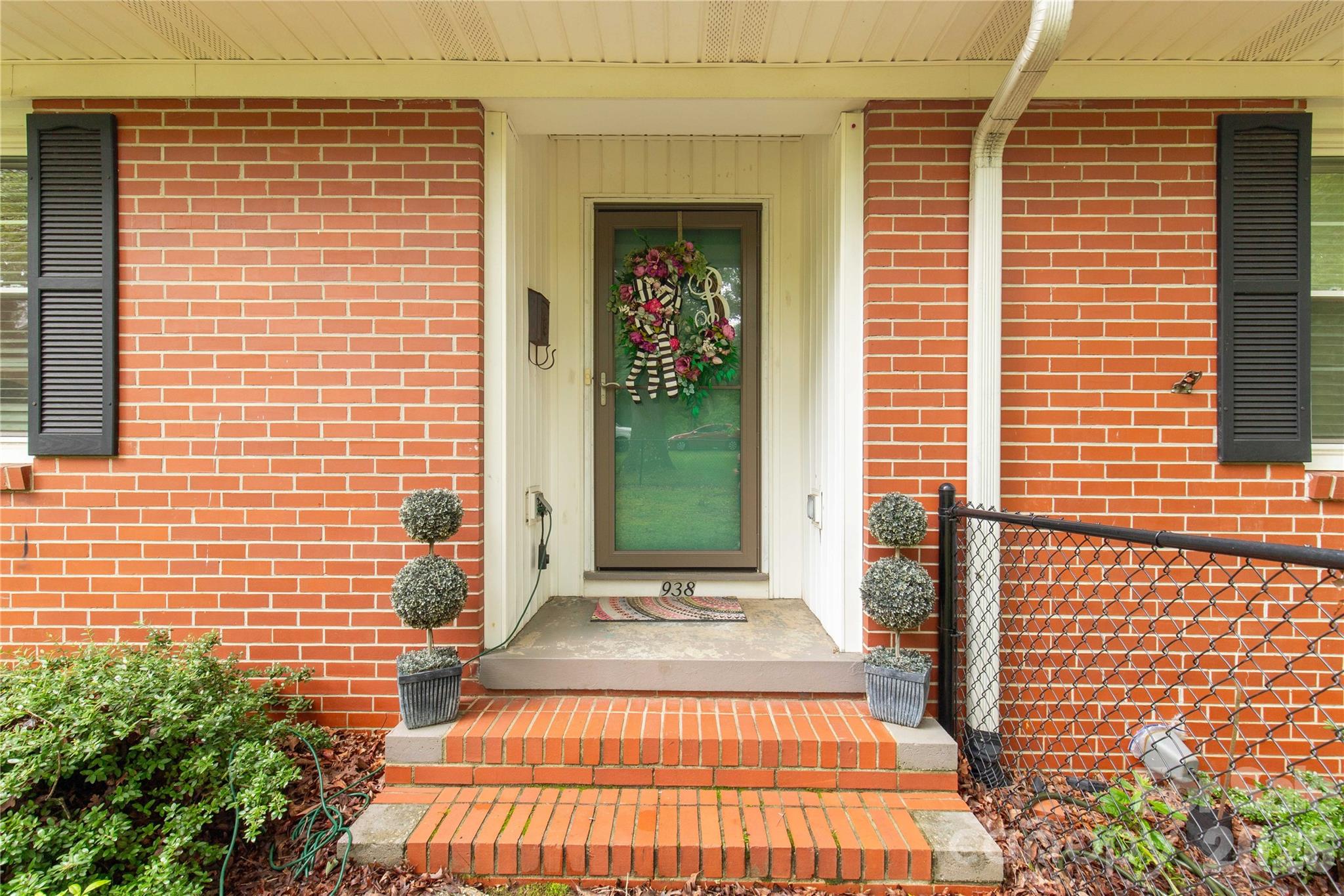 938 Forest Drive Property Photo 3