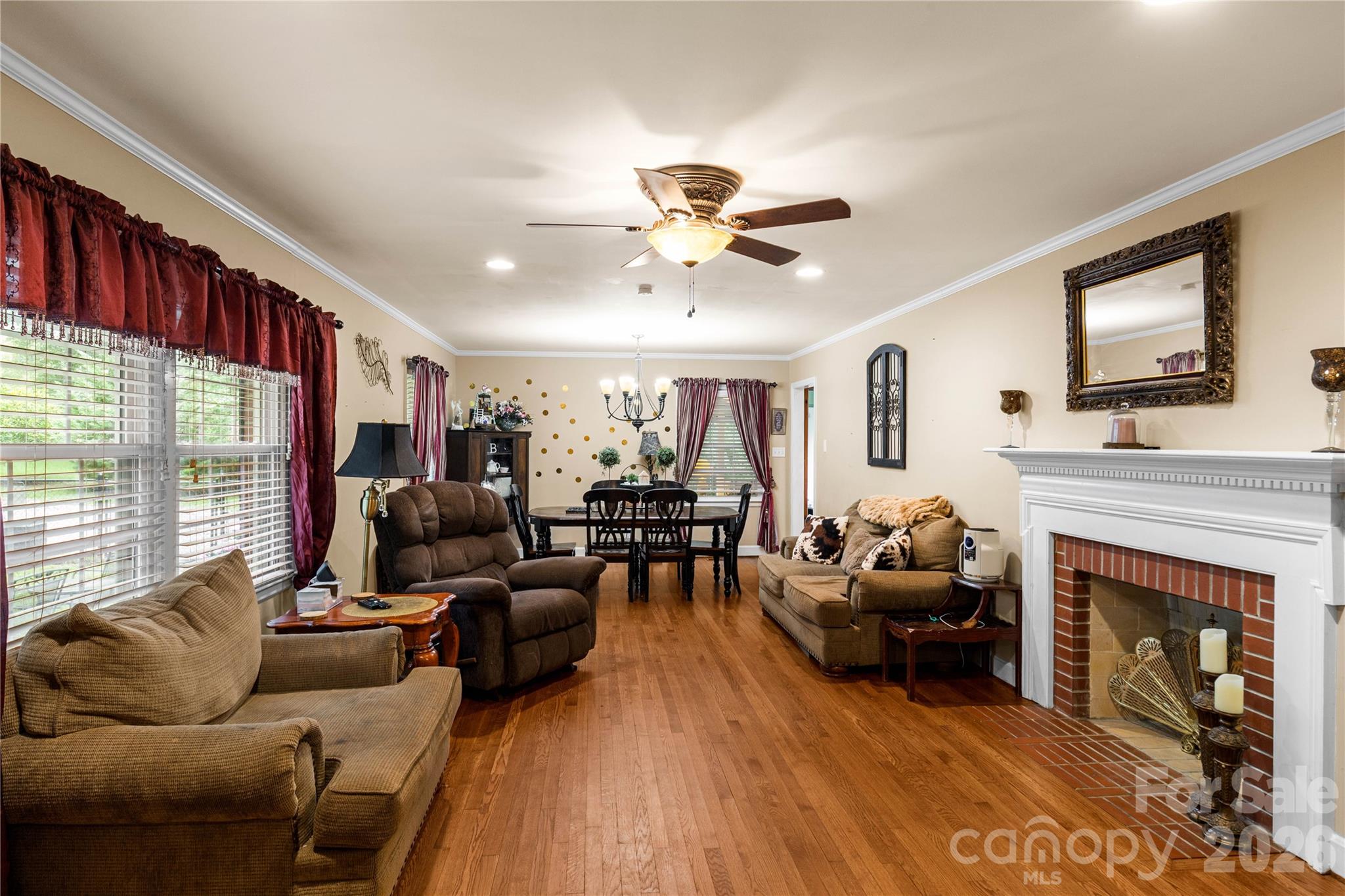 938 Forest Drive Property Photo 7