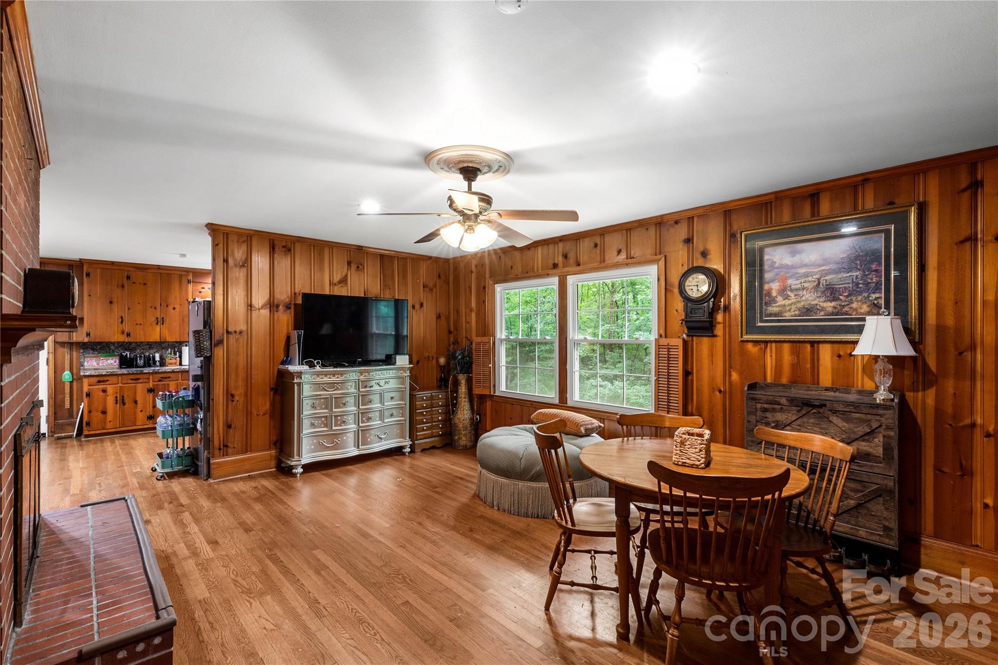 938 Forest Drive Property Photo 14