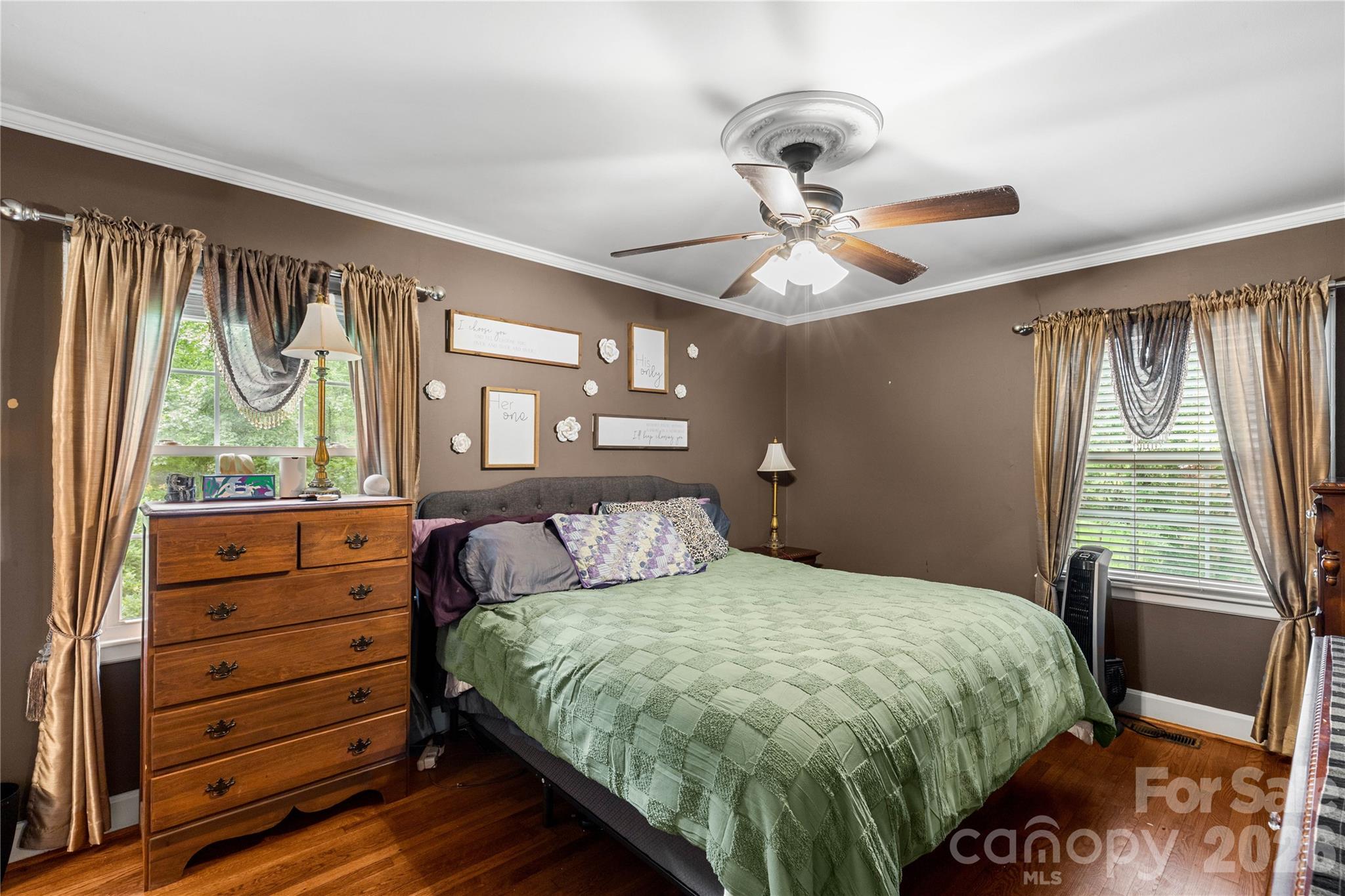 938 Forest Drive Property Photo 18