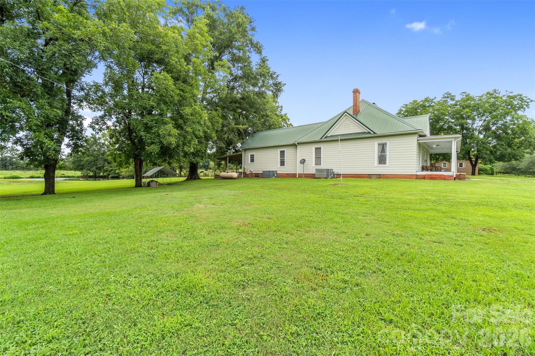 2416 Nc 109 Highway Property Photo 8