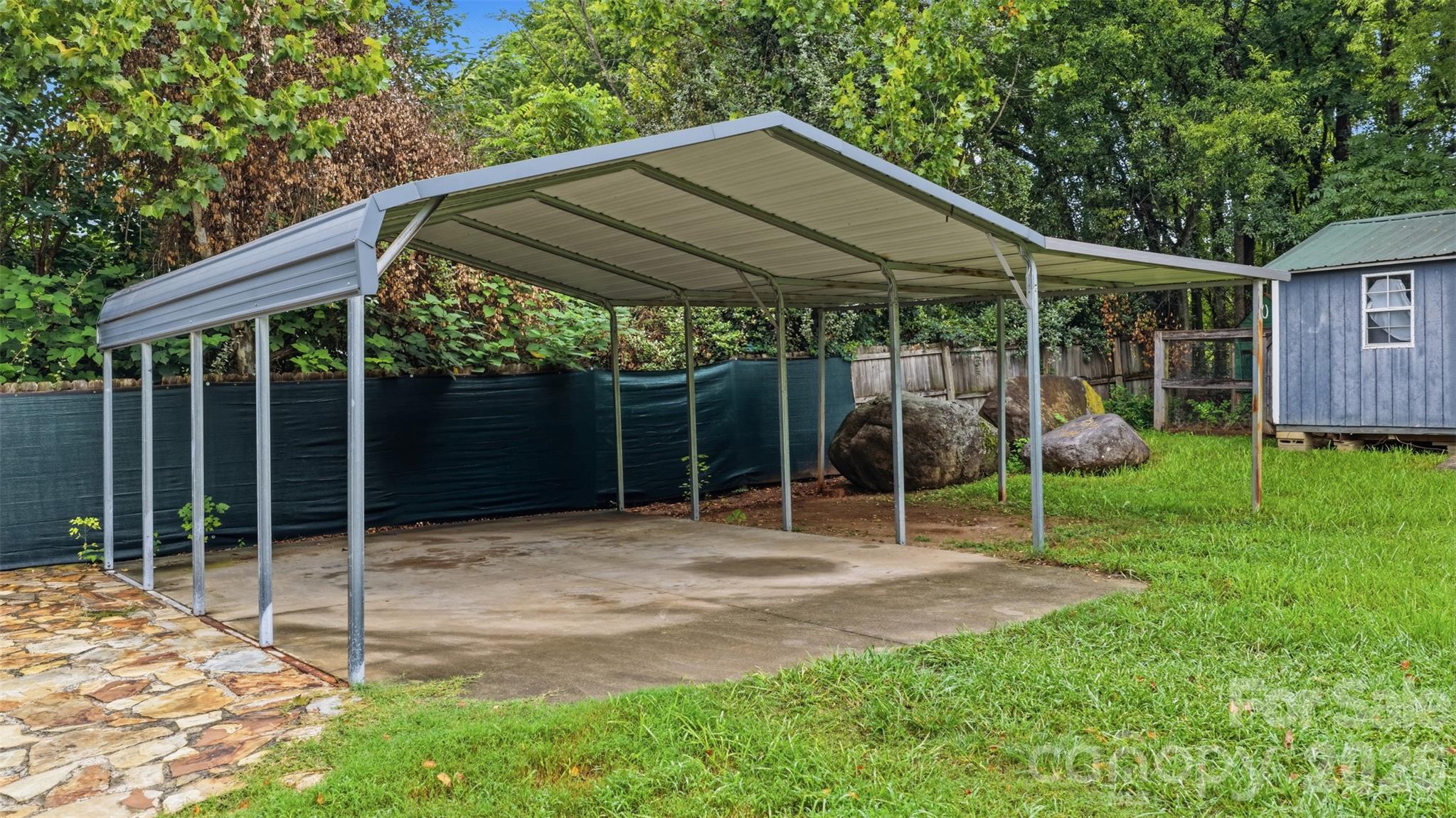 3466 Roberta Road Property Photo 6