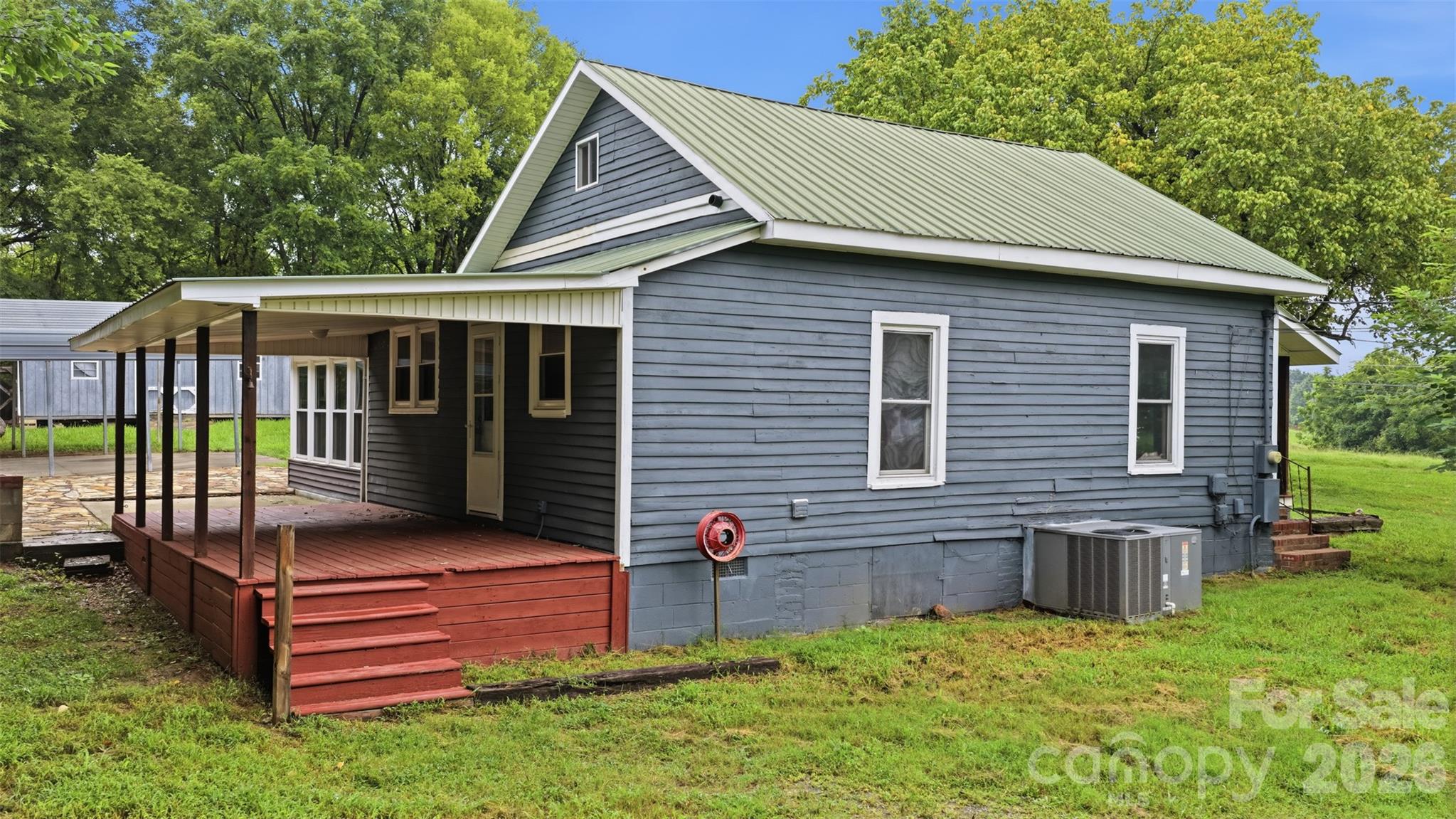 3466 Roberta Road Property Photo 8
