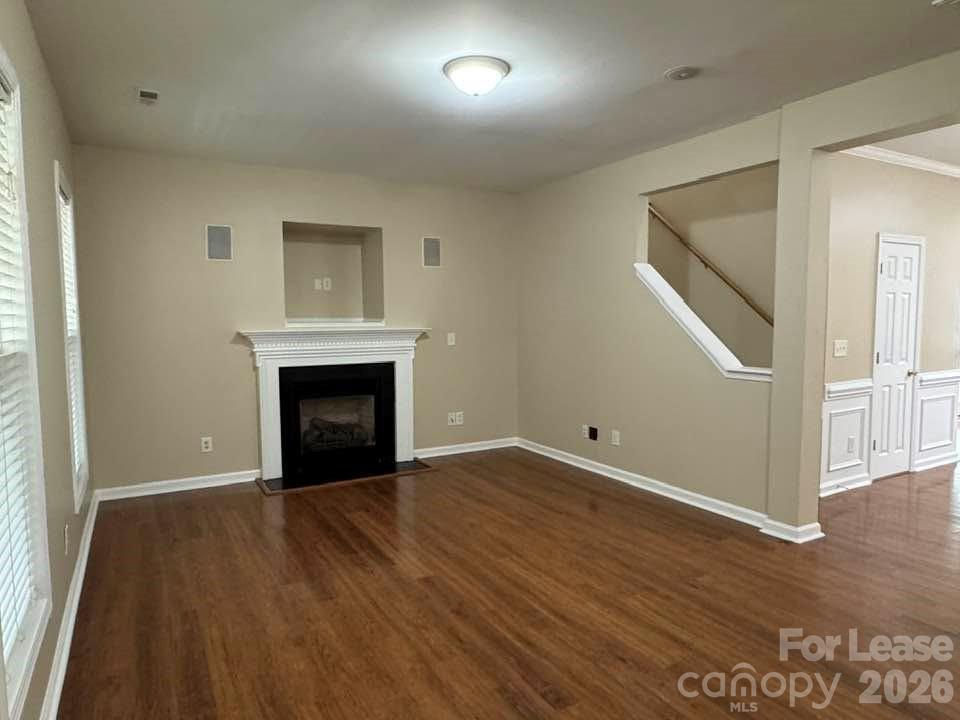 21404 Aftonshire Drive Property Photo 7