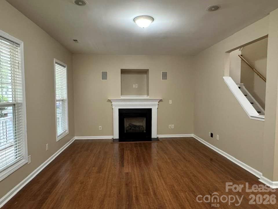 21404 Aftonshire Drive Property Photo 9