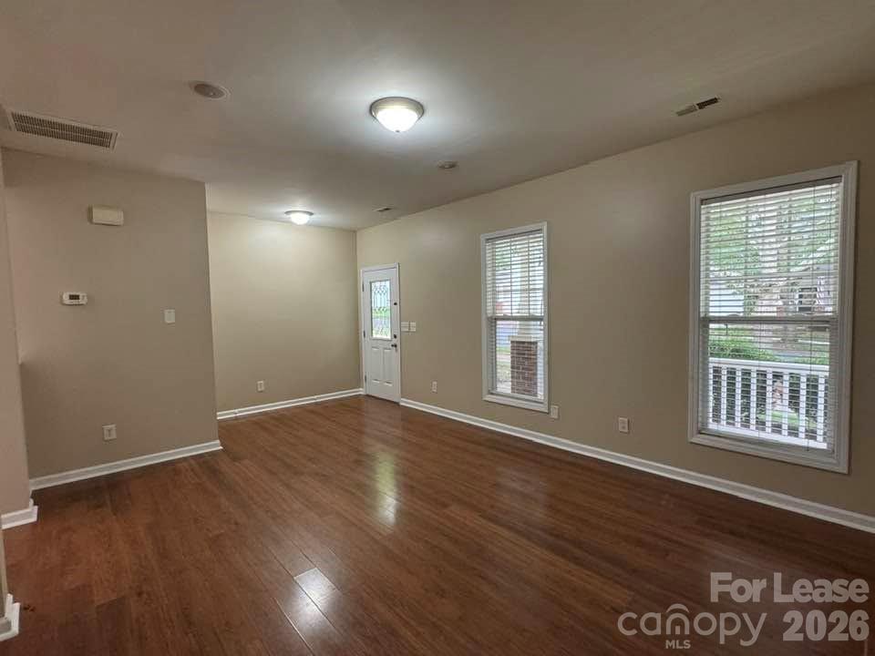 21404 Aftonshire Drive Property Photo 10