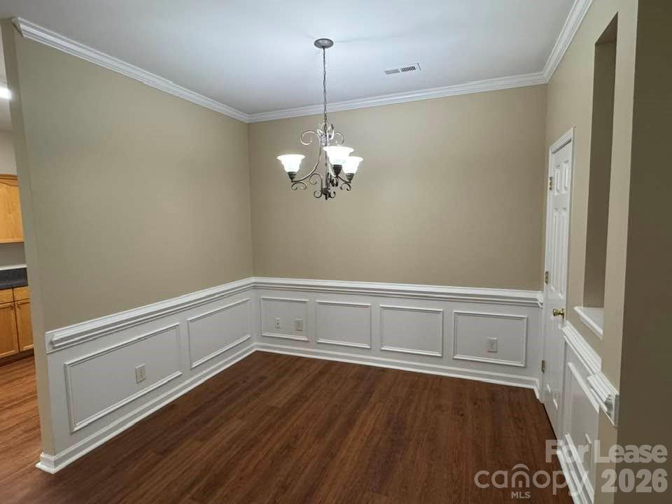 21404 Aftonshire Drive Property Photo 13