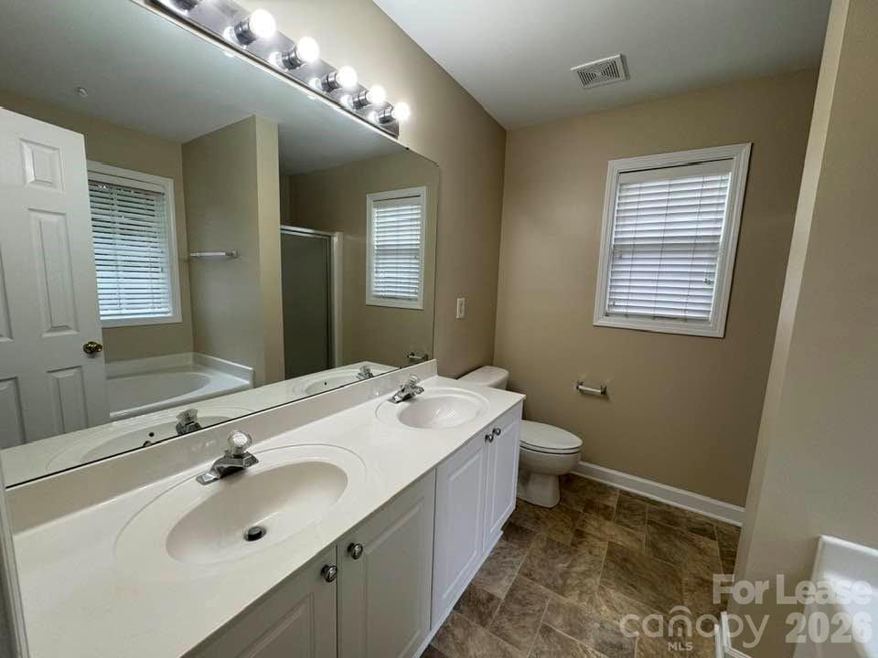 21404 Aftonshire Drive Property Photo 18