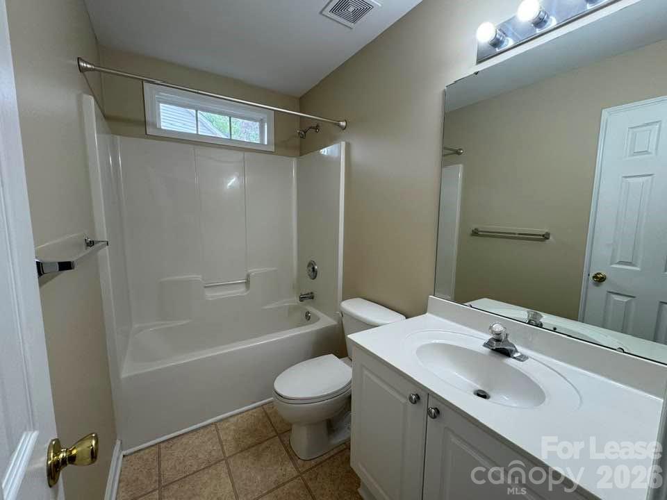 21404 Aftonshire Drive Property Photo 24
