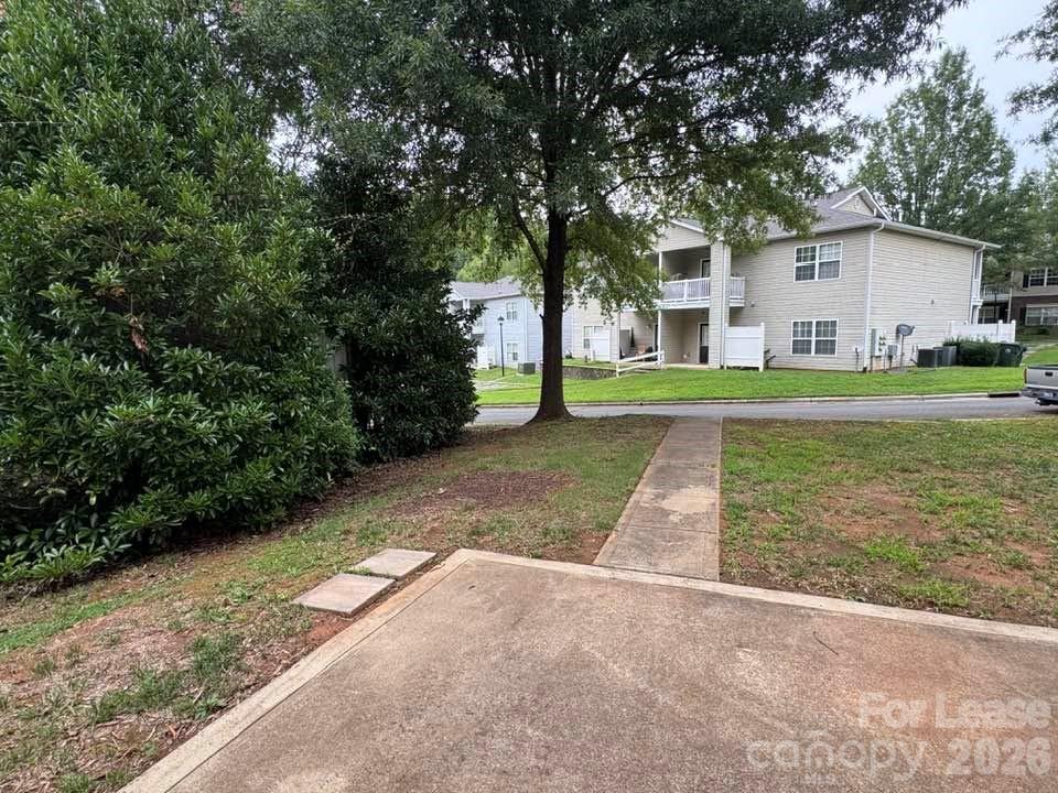 21404 Aftonshire Drive Property Photo 25