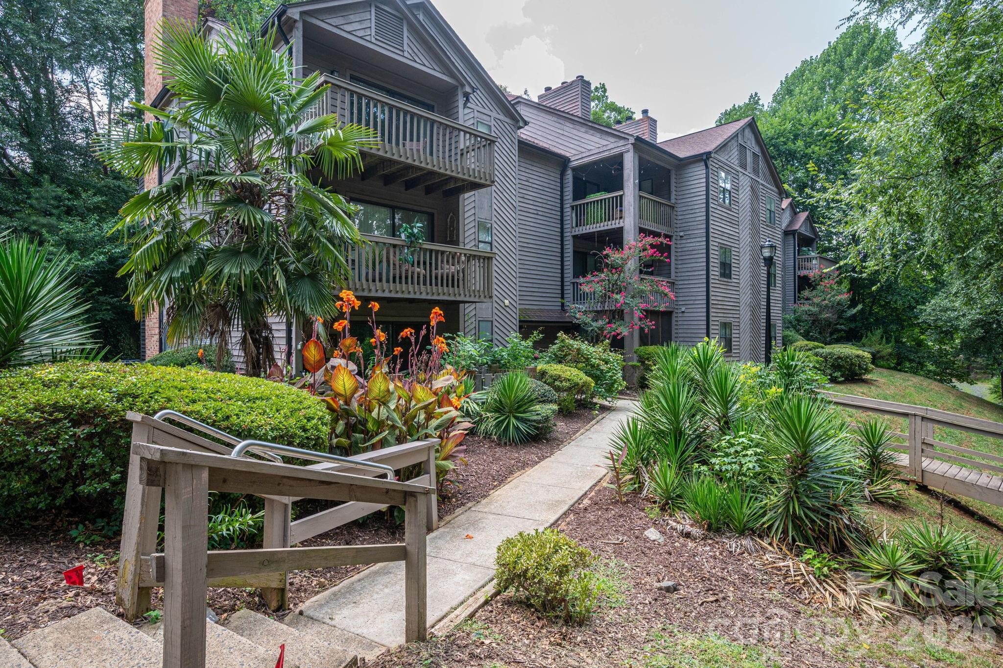 4130 Charlotte Highway B Property Photo 1