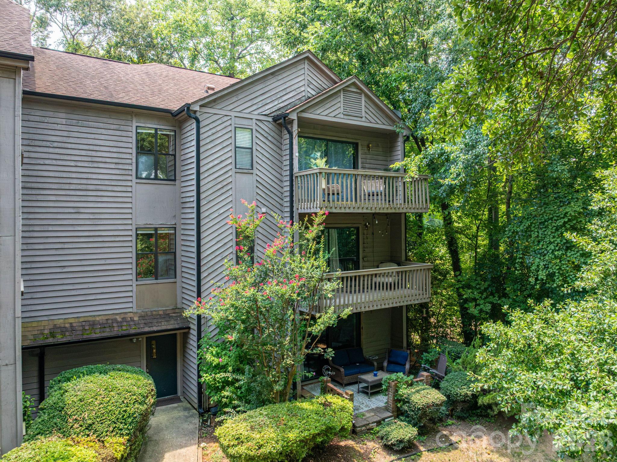 4130 Charlotte Highway B Property Photo 2