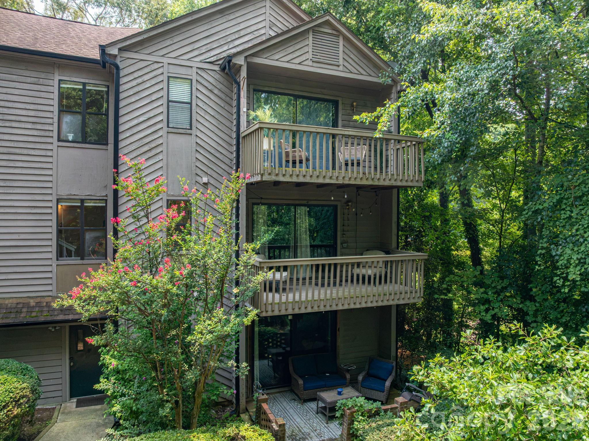 4130 Charlotte Highway B Property Photo 3
