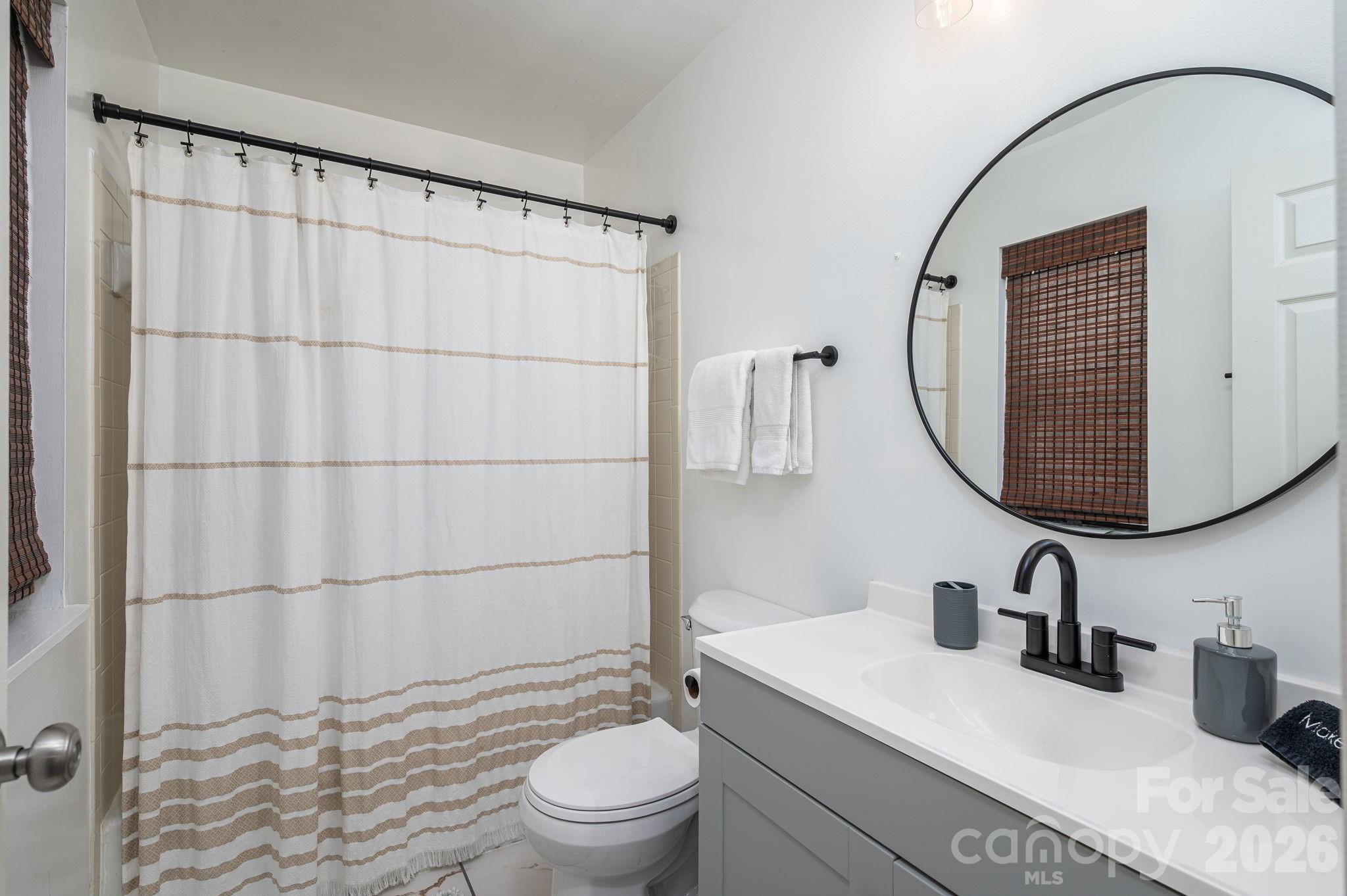 4130 Charlotte Highway B Property Photo 19