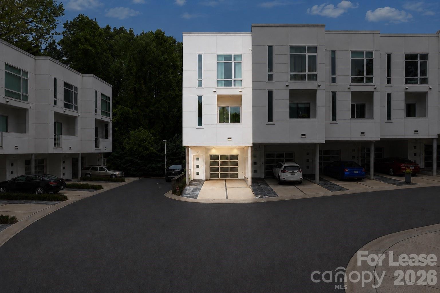 350 Viburnum Way Court Property Photo 2